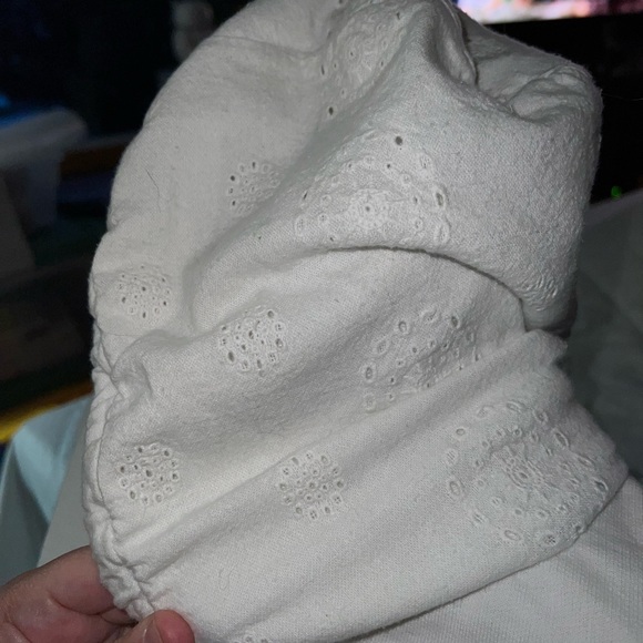 Hollister Full Zip Cropped Eyelet Hood Hoodie - Picture 3 of 11